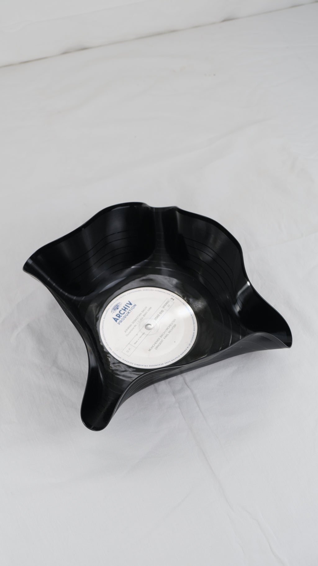 Bach vinyl record bowl | upcycled en handgevormd