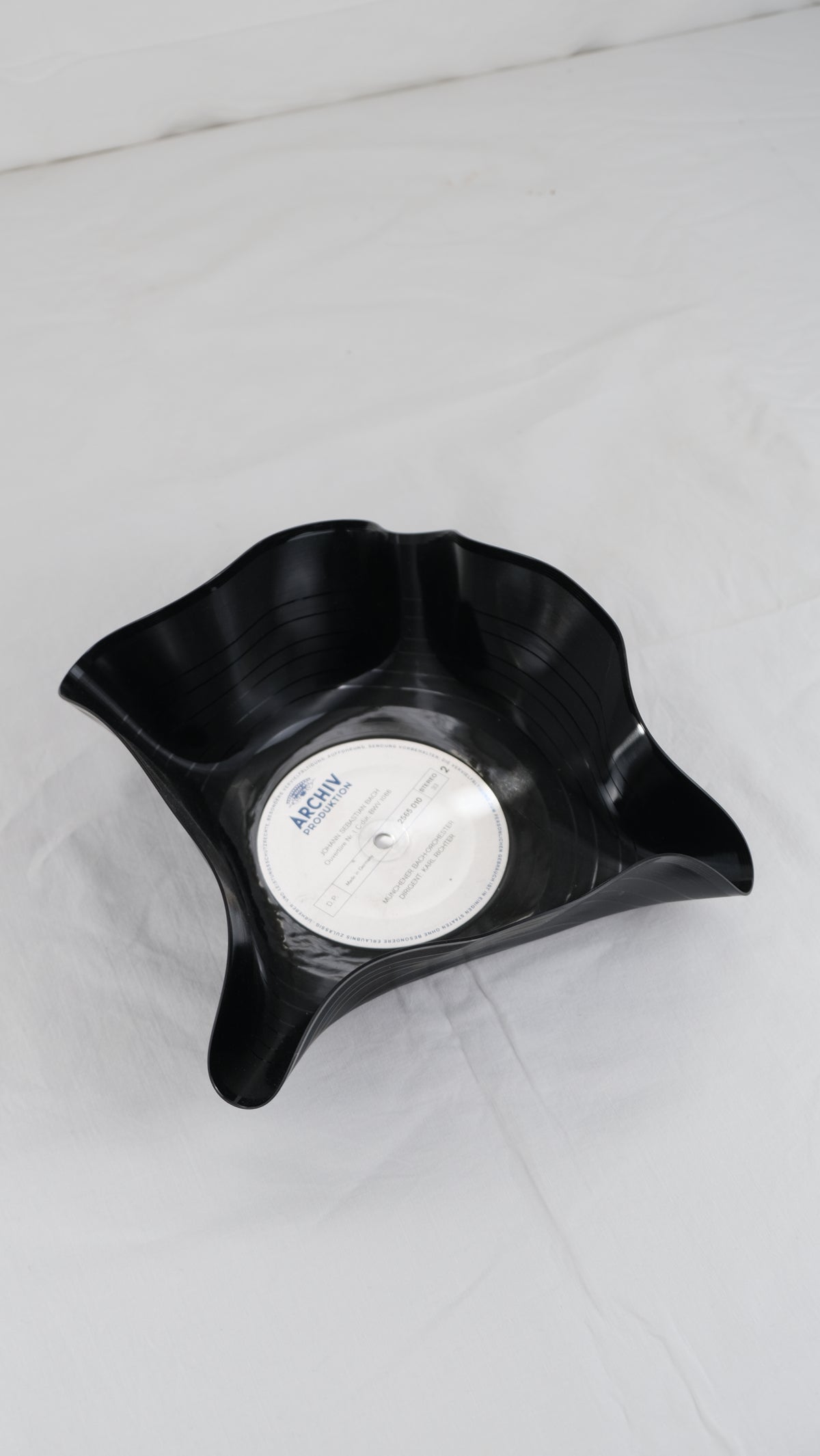 Bach vinyl record bowl | upcycled en handgevormd