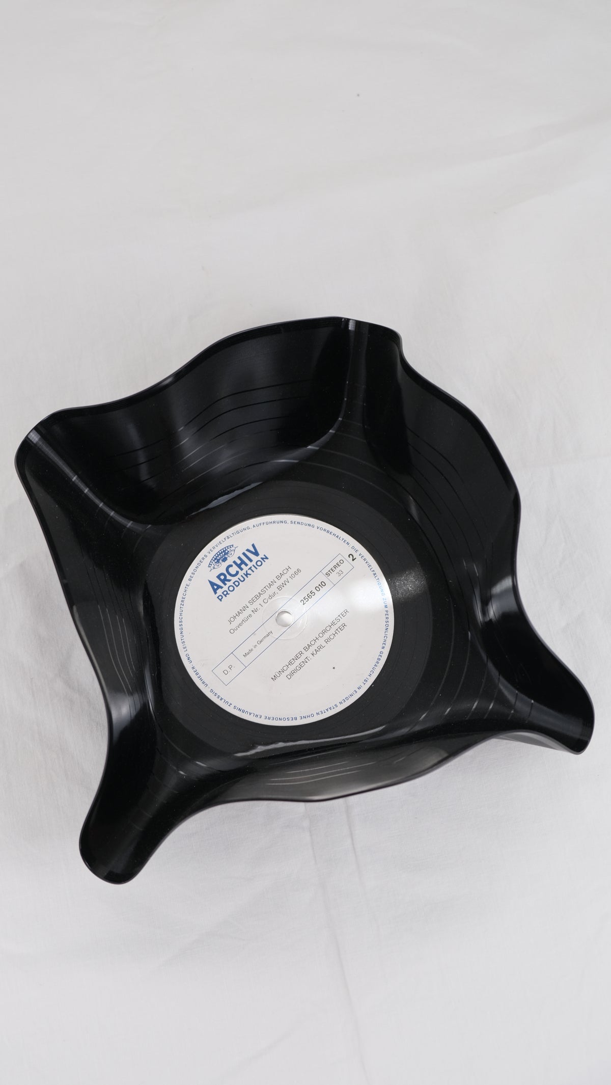 Bach vinyl record bowl | upcycled en handgevormd