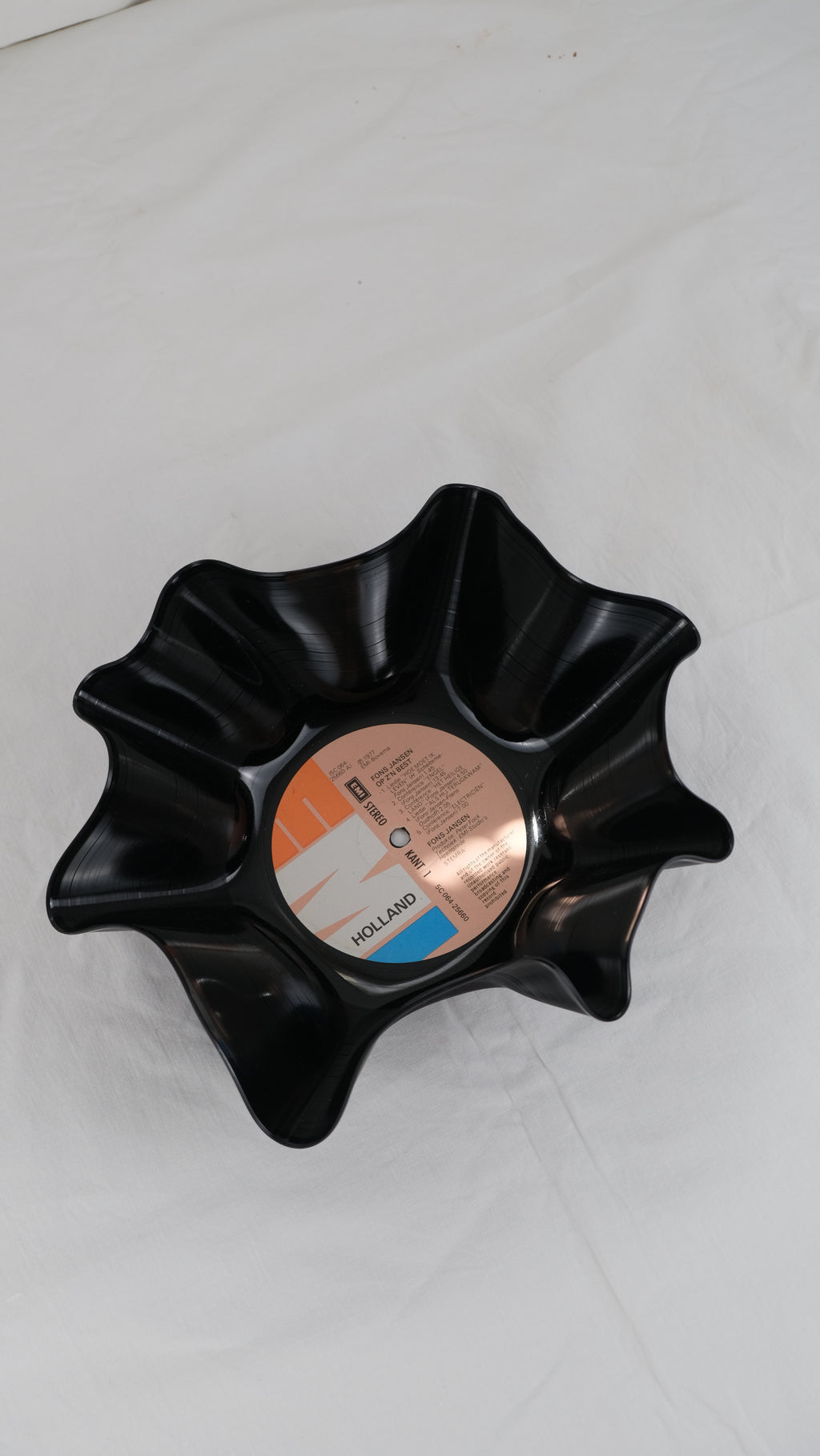 Fons Jansen vinyl record bowl | upcylced en handgevormd